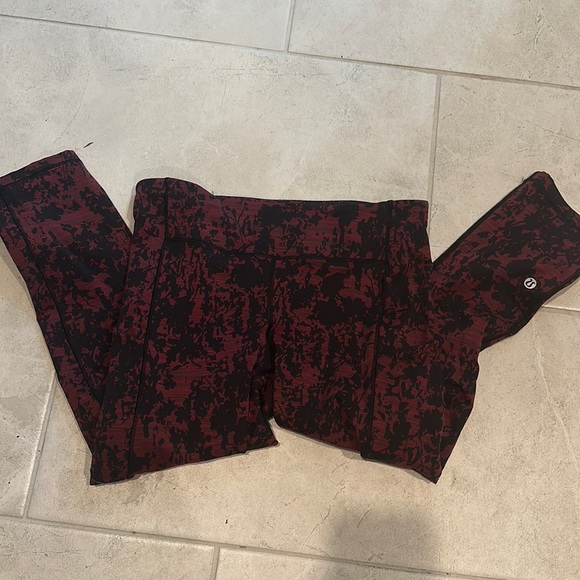 Lululemon leggings - Picture 1 of 4